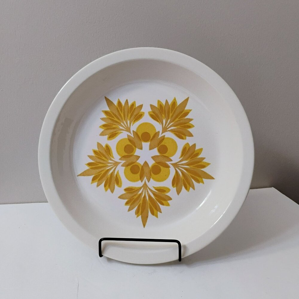 Vintage MCM Harvest Gold Pie Dish Plate, 1960s Yellow Floral Starburst Medallion